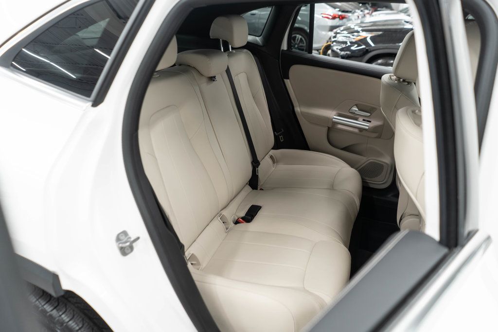 2025 Mercedes Benz GLA 250 4MATIC photo 7