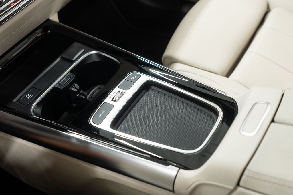 2025 Mercedes Benz GLA 250 4MATIC photo 11