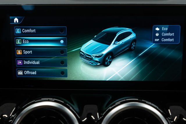 2025 Mercedes-Benz GLA GLA 250 4MATIC SUV - 22904718 - 23