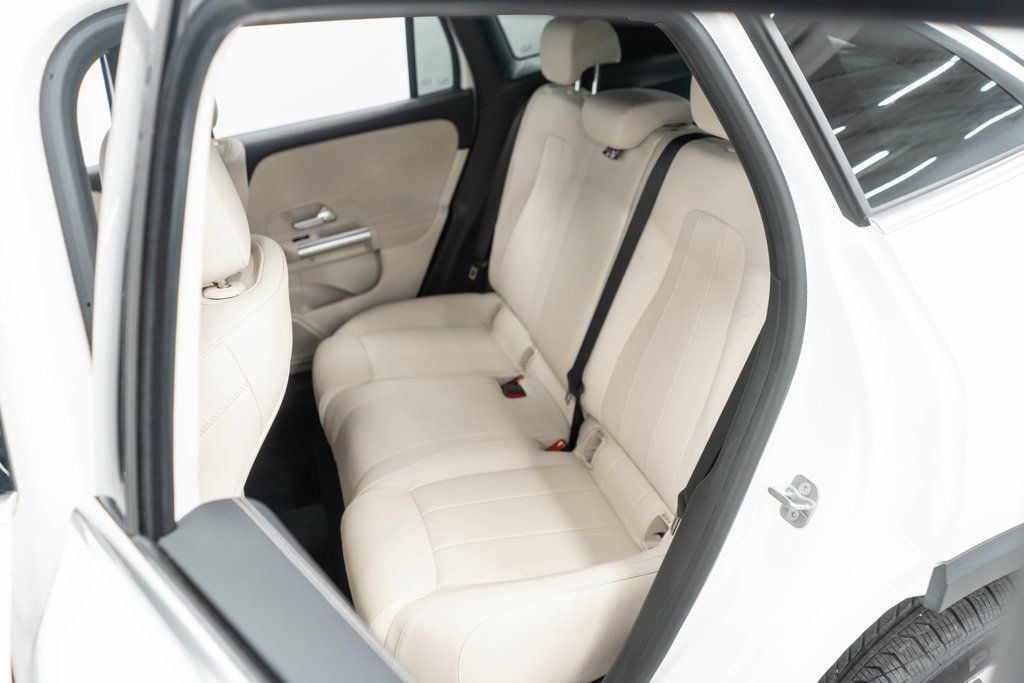 2025 Mercedes Benz GLA 250 4MATIC photo 19