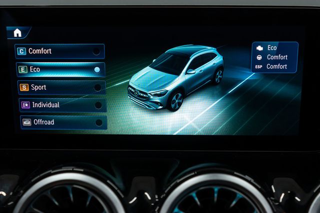 2025 Mercedes-Benz GLA GLA 250 4MATIC SUV - 23069826 - 18