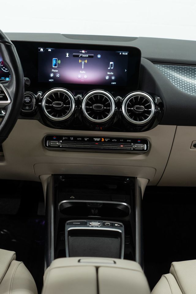2025 Mercedes-Benz GLA GLA 250 4MATIC SUV - 23071907 - 22