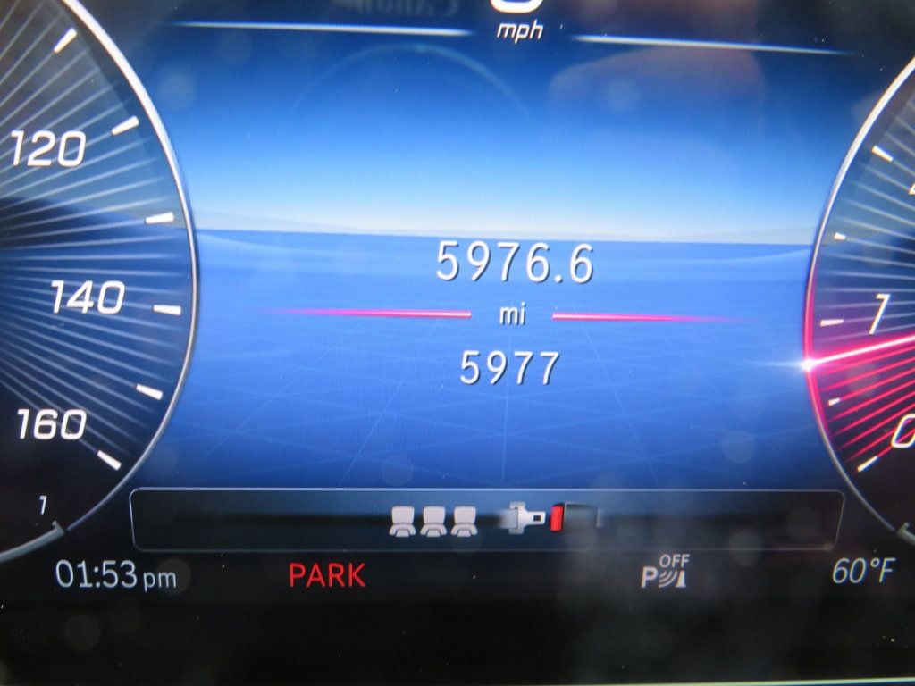 Mercedes-Benz GLA 250 photo 15