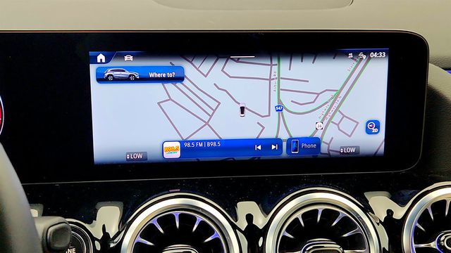 2025 Mercedes-Benz GLA GLA 250 SUV w/ Exclusive Package & Panoramic Sliding Sunroof - 22999634 - 16