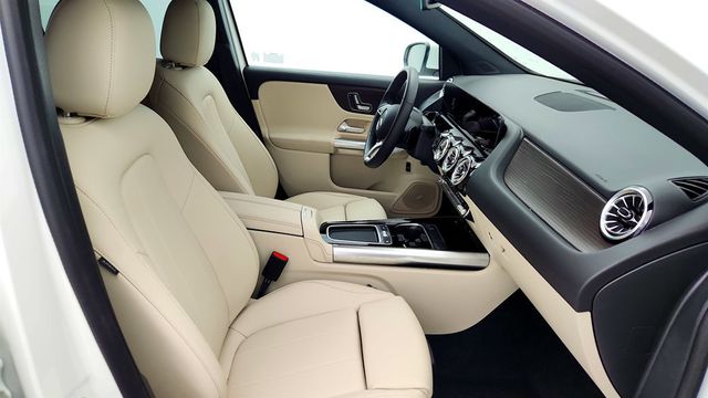 2025 Mercedes-Benz GLA GLA 250 SUV w/ Exclusive Package & Panoramic Sliding Sunroof - 22999634 - 22