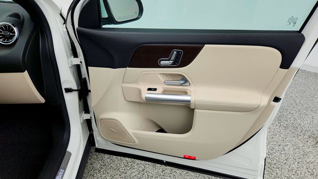 2025 Mercedes-Benz GLA GLA 250 SUV w/ Exclusive Package & Panoramic Sliding Sunroof - 22999634 - 24