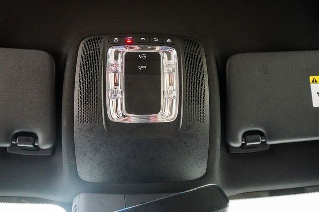 2025 Mercedes-Benz GLB GLB 250 4MATIC SUV - 23045570 - 24