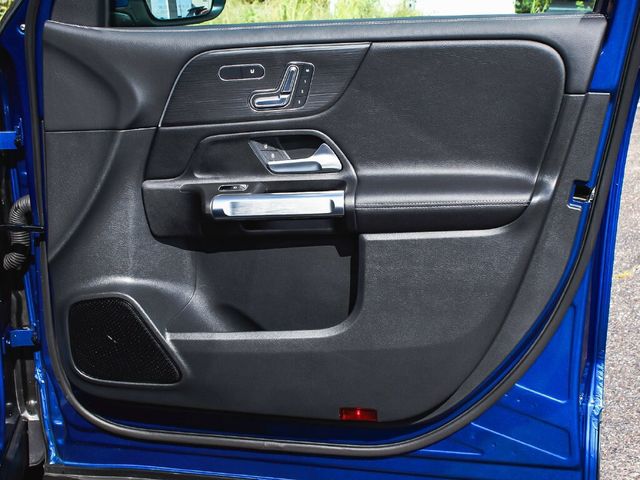 2025 Mercedes-Benz GLB 250 4MATIC - 23093201 - 13