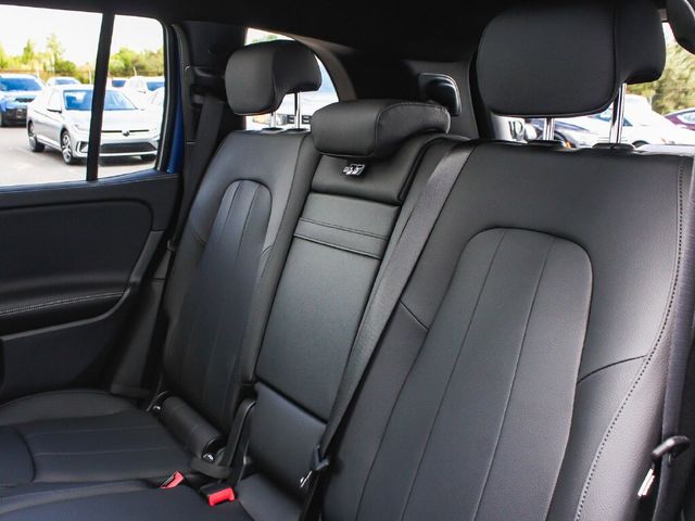 2025 Mercedes-Benz GLB 250 4MATIC - 23093201 - 34