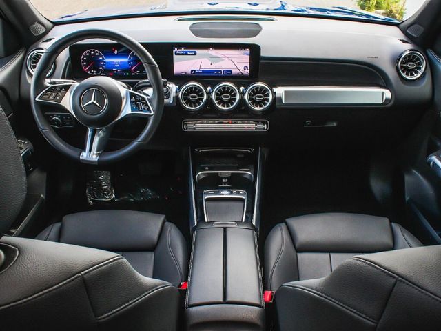 2025 Mercedes-Benz GLB 250 4MATIC - 23093201 - 38