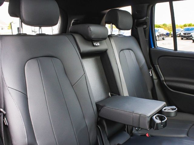 2025 Mercedes-Benz GLB 250 4MATIC - 23093201 - 41