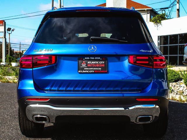 2025 Mercedes-Benz GLB 250 4MATIC - 23093201 - 4