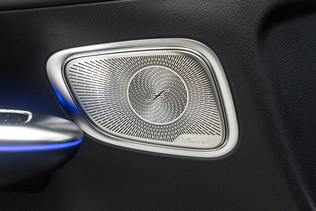 Mercedes-Benz GLC photo 18