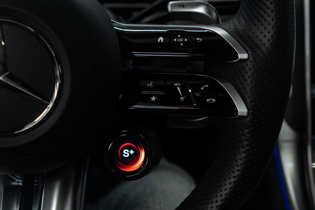 Mercedes-Benz GLC photo 22