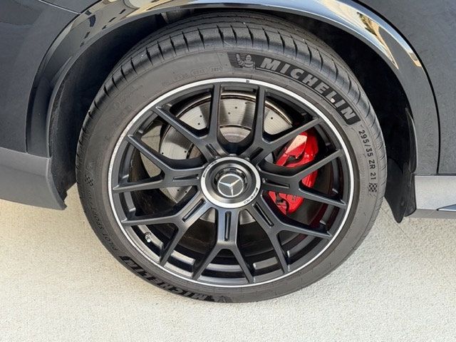 2025 Mercedes-Benz GLC AMG GLC 63 S E Performance 4MATIC SUV 0-60 in 3.1 Seconds - 23079697 - 32
