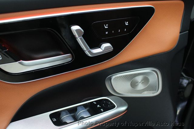 2025 Mercedes-Benz GLC Base - Photo 9
