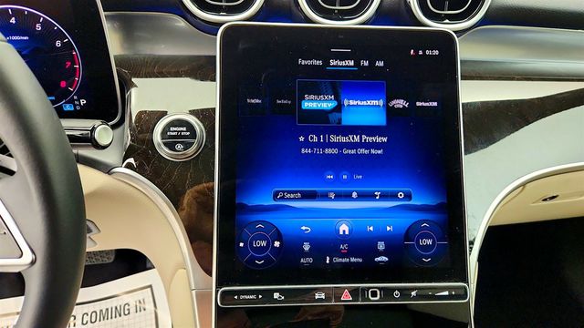 2025 Mercedes-Benz GLC GLC 300 4MATIC SUV w/ Panorama Sunroof & 19'' Wheels - 23068404 - 18