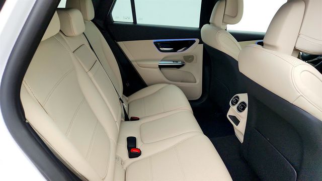 2025 Mercedes-Benz GLC GLC 300 4MATIC SUV w/ Panorama Sunroof & 19'' Wheels - 23068404 - 21