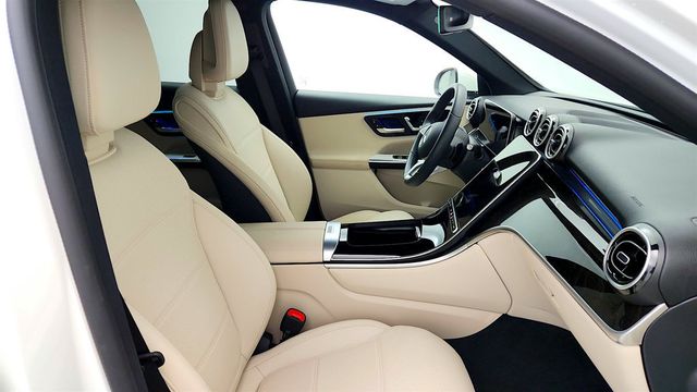 2025 Mercedes-Benz GLC GLC 300 4MATIC SUV w/ Panorama Sunroof & 19'' Wheels - 23068404 - 22
