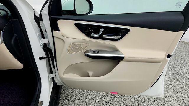 2025 Mercedes-Benz GLC GLC 300 4MATIC SUV w/ Panorama Sunroof & 19'' Wheels - 23068404 - 24