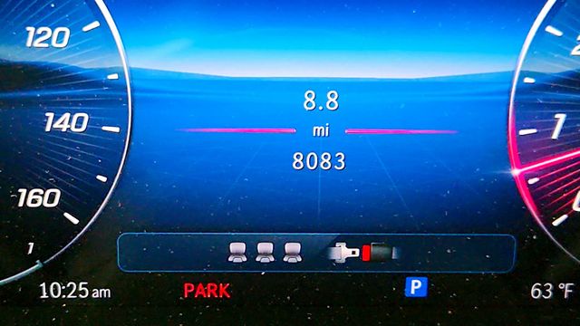 2025 Mercedes-Benz GLC GLC 300 4MATIC SUV w/ Panorama Sunroof & Ventilated Front Seats - 23019149 - 14