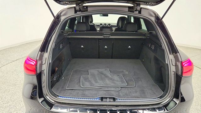 2025 Mercedes-Benz GLC GLC 300 4MATIC SUV w/ Panorama Sunroof & Ventilated Front Seats - 23019149 - 20