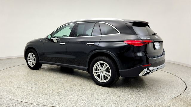 2025 Mercedes-Benz GLC GLC 300 4MATIC SUV w/ Panorama Sunroof & Ventilated Front Seats - 23019149 - 6