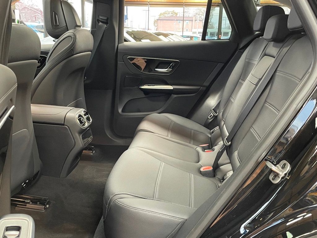 2025 Mercedes-Benz GLC GLC 350e 4MATIC SUV - 22949909 - 19