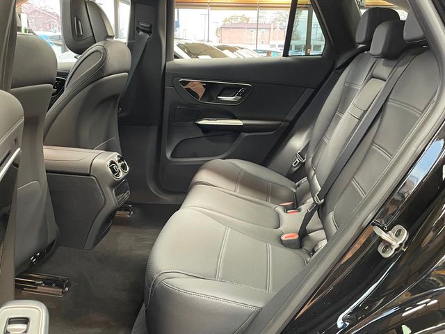 2025 Mercedes-Benz GLC GLC 350e 4MATIC SUV - 22949909 - 19