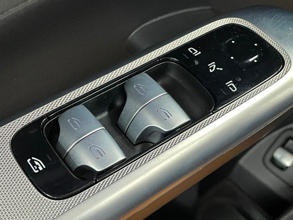 2025 Mercedes-Benz GLC GLC 350e 4MATIC SUV - 22950888 - 18