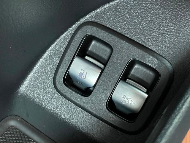 2025 Mercedes-Benz GLC GLC 350e 4MATIC SUV - 22950888 - 19