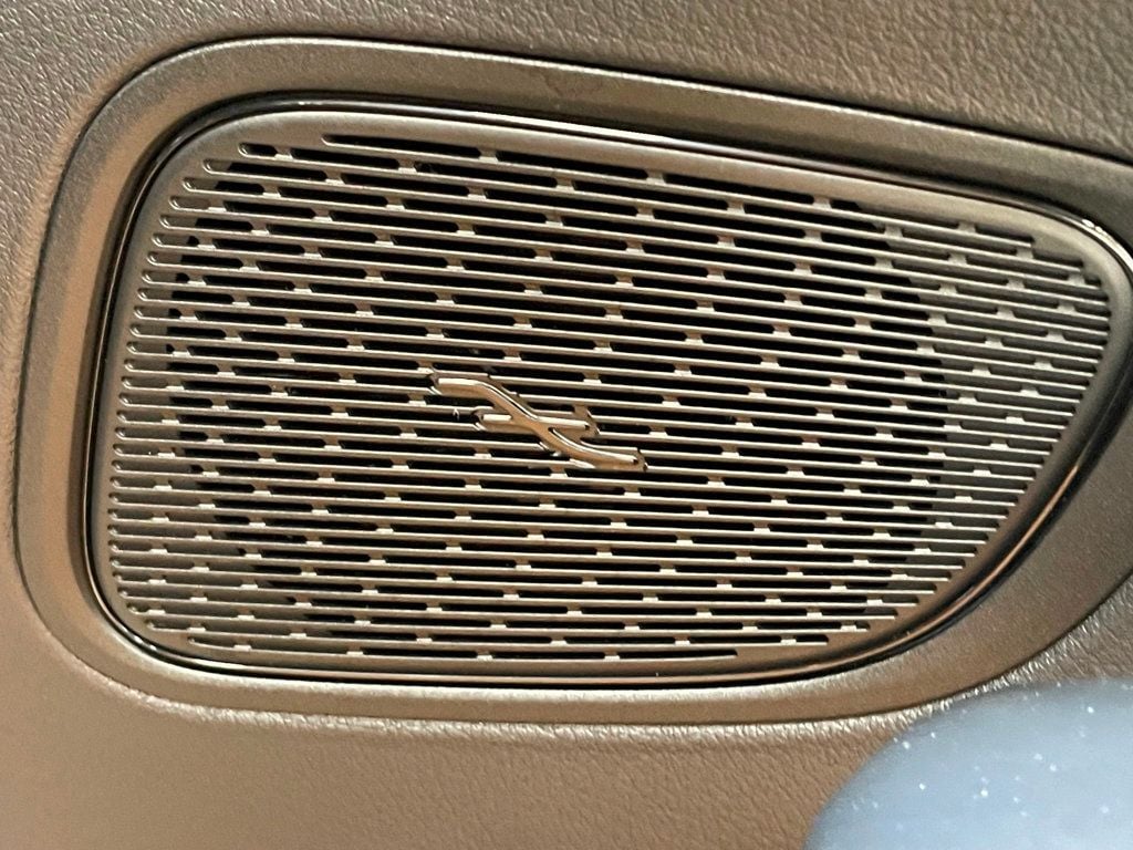 2025 Mercedes-Benz GLC GLC 350e 4MATIC SUV - 22950888 - 29