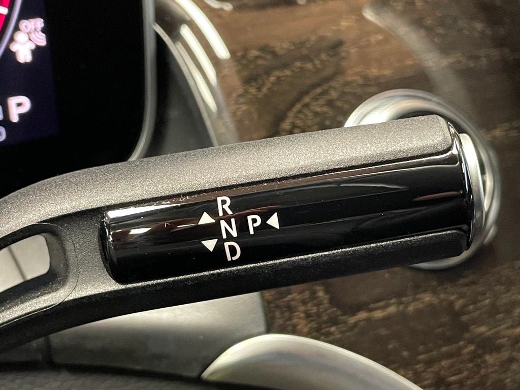 2025 Mercedes-Benz GLC GLC 350e 4MATIC SUV - 22950888 - 33