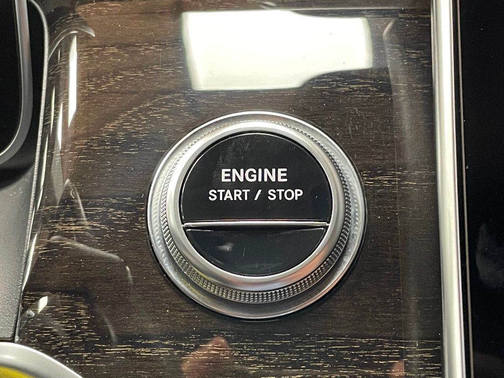 2025 Mercedes-Benz GLC GLC 350e 4MATIC SUV - 22950888 - 34