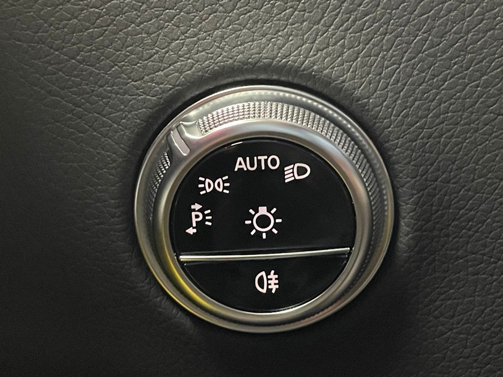 2025 Mercedes-Benz GLC GLC 350e 4MATIC SUV - 22950888 - 35