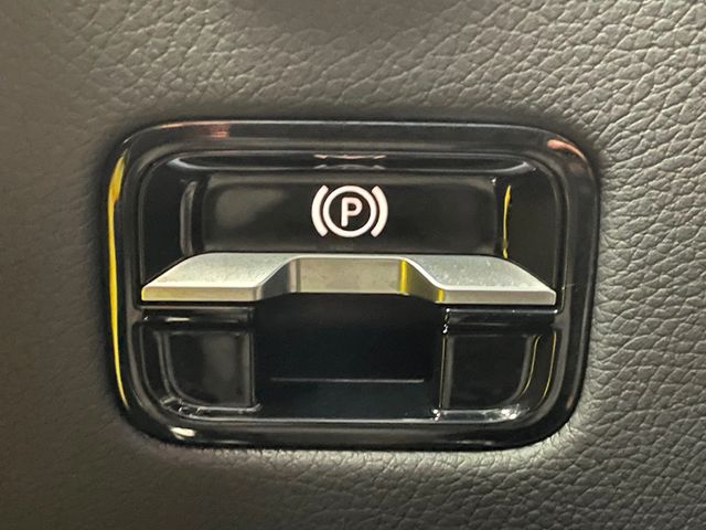 2025 Mercedes-Benz GLC GLC 350e 4MATIC SUV - 22950888 - 36