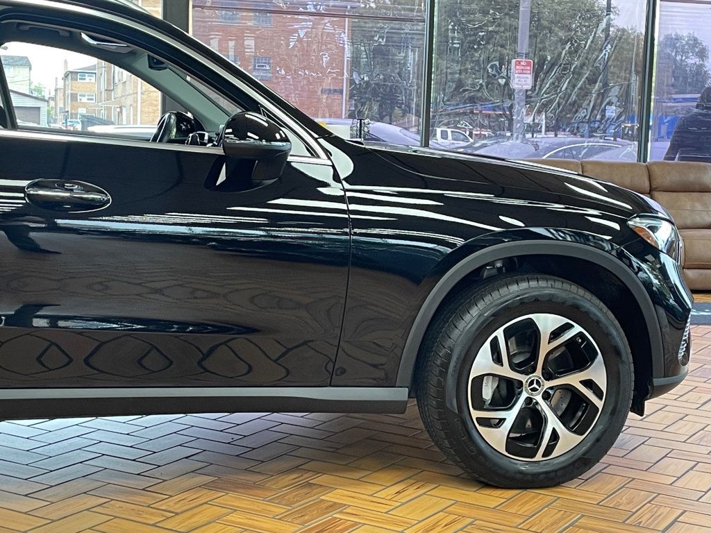 2025 Mercedes-Benz GLC GLC 350e 4MATIC SUV - 23083014 - 9
