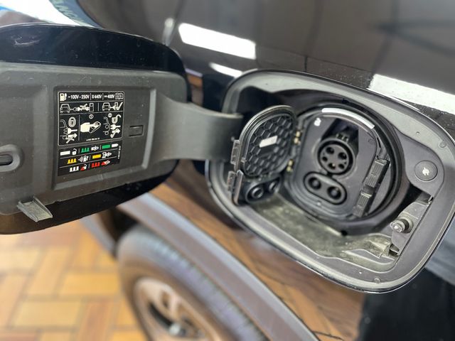 2025 Mercedes-Benz GLC GLC 350e 4MATIC SUV - 23083014 - 19