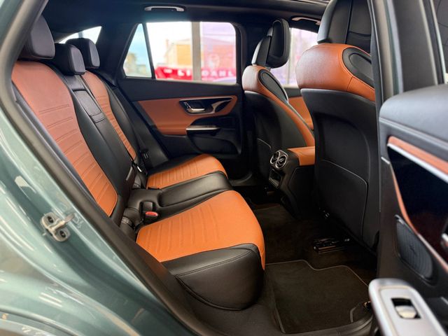 2025 Mercedes-Benz GLC GLC 350e 4MATIC SUV - 23084056 - 24