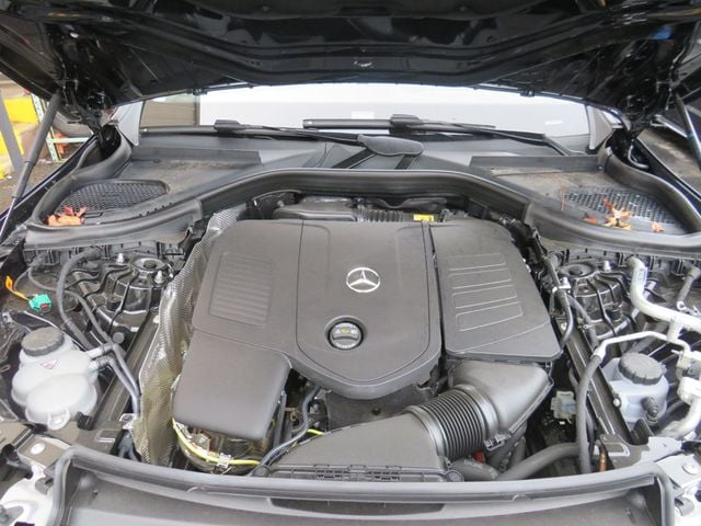 2025 Mercedes-Benz GLC GLC 350e 4MATIC SUV - 22997650 - 10