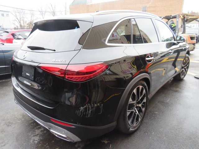 2025 Mercedes-Benz GLC GLC 350e 4MATIC SUV - 22997650 - 3