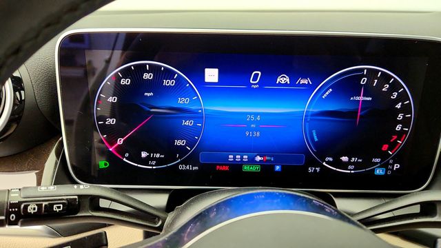 2025 Mercedes-Benz GLC GLC 350e 4MATIC SUV w/ Driver Assistance Package - 23087363 - 12
