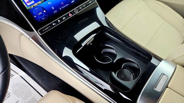 2025 Mercedes-Benz GLC GLC 350e 4MATIC SUV w/ Driver Assistance Package - 23087363 - 14