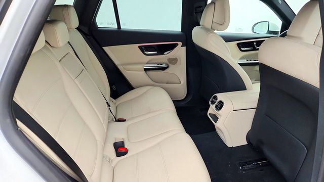 2025 Mercedes-Benz GLC GLC 350e 4MATIC SUV w/ Driver Assistance Package - 23087363 - 21