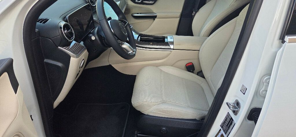 2025 Mercedes-Benz GLC LOW MILEAGE SUPER NICE CAR!! - 23054190 - 9