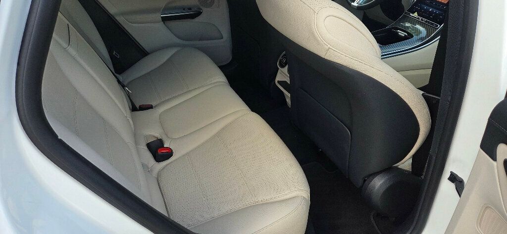 2025 Mercedes-Benz GLC LOW MILEAGE SUPER NICE CAR!! - 23054190 - 16