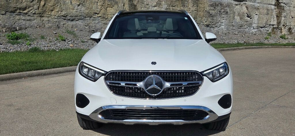 2025 Mercedes-Benz GLC LOW MILEAGE SUPER NICE CAR!! - 23054190 - 4