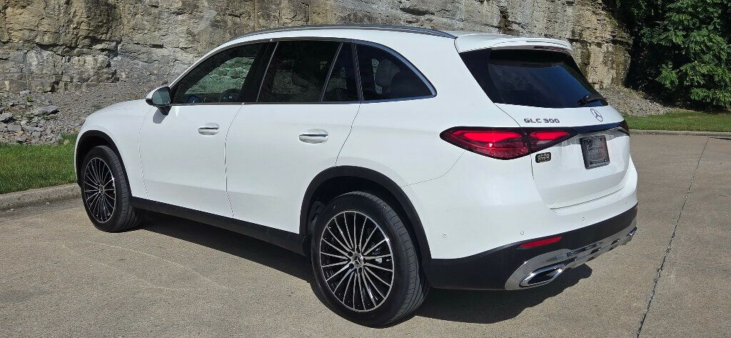 2025 Mercedes-Benz GLC LOW MILEAGE SUPER NICE CAR!! - 23054190 - 7
