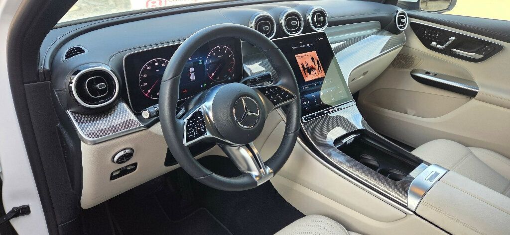 2025 Mercedes-Benz GLC LOW MILEAGE SUPER NICE CAR!! - 23054190 - 8