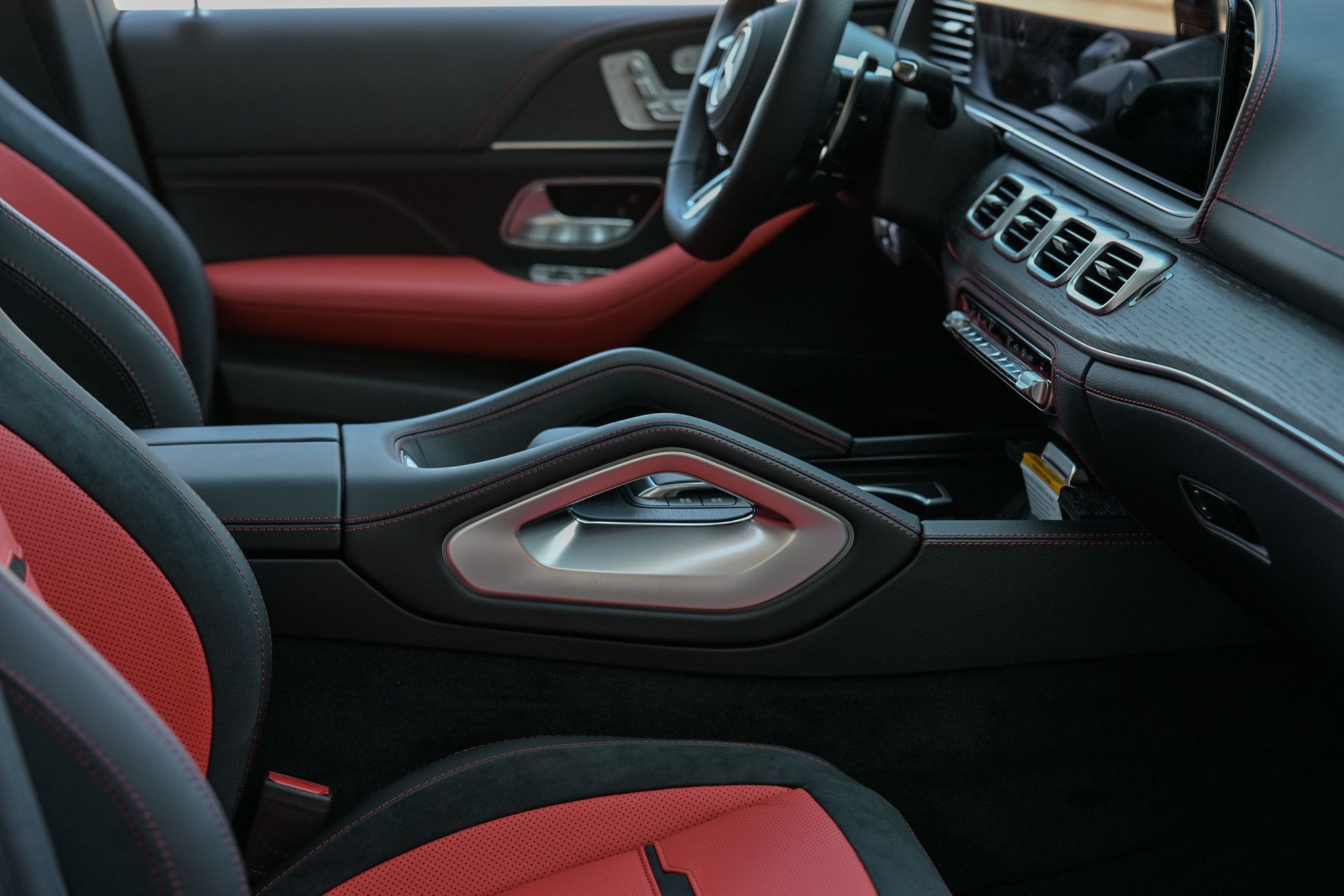 2025 Mercedes Benz GLE AMG 53 4MATIC Coupe photo 31